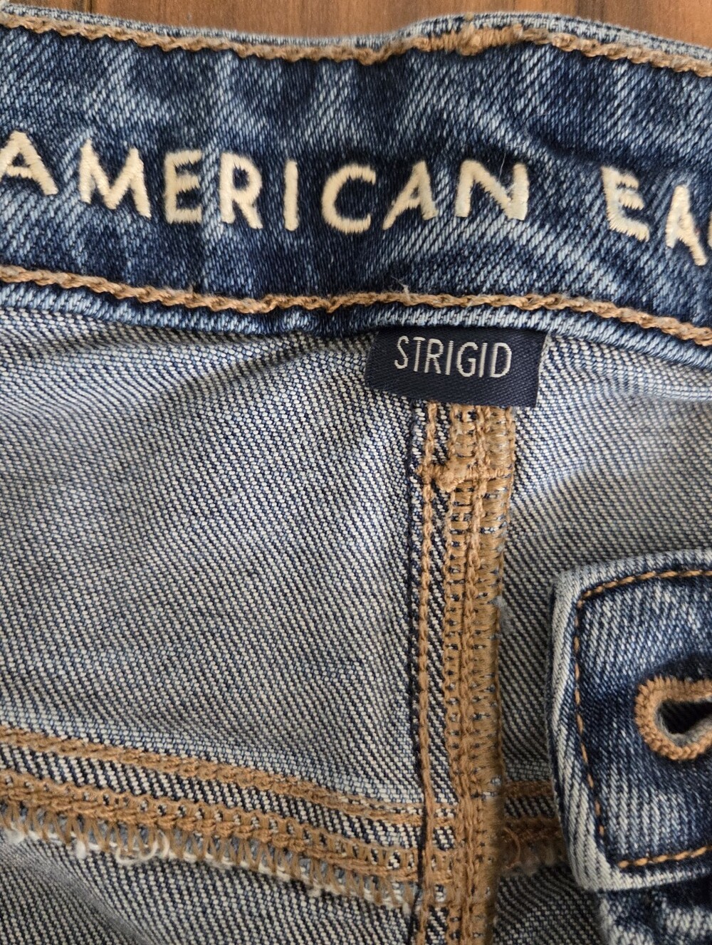 American Eagle Strigid Mom Jeans Bundle - Size 12 - Picture 2 of 3